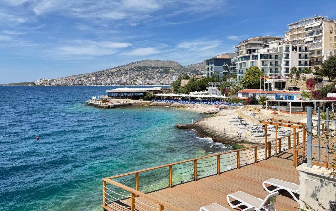 Del Mar Sea View Apartment Саранде Екстериор снимка