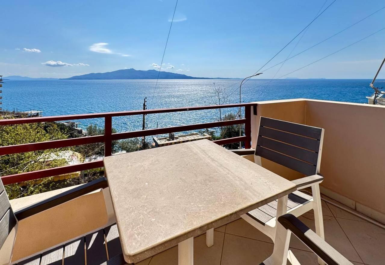 Del Mar Sea View Apartment Саранде Екстериор снимка