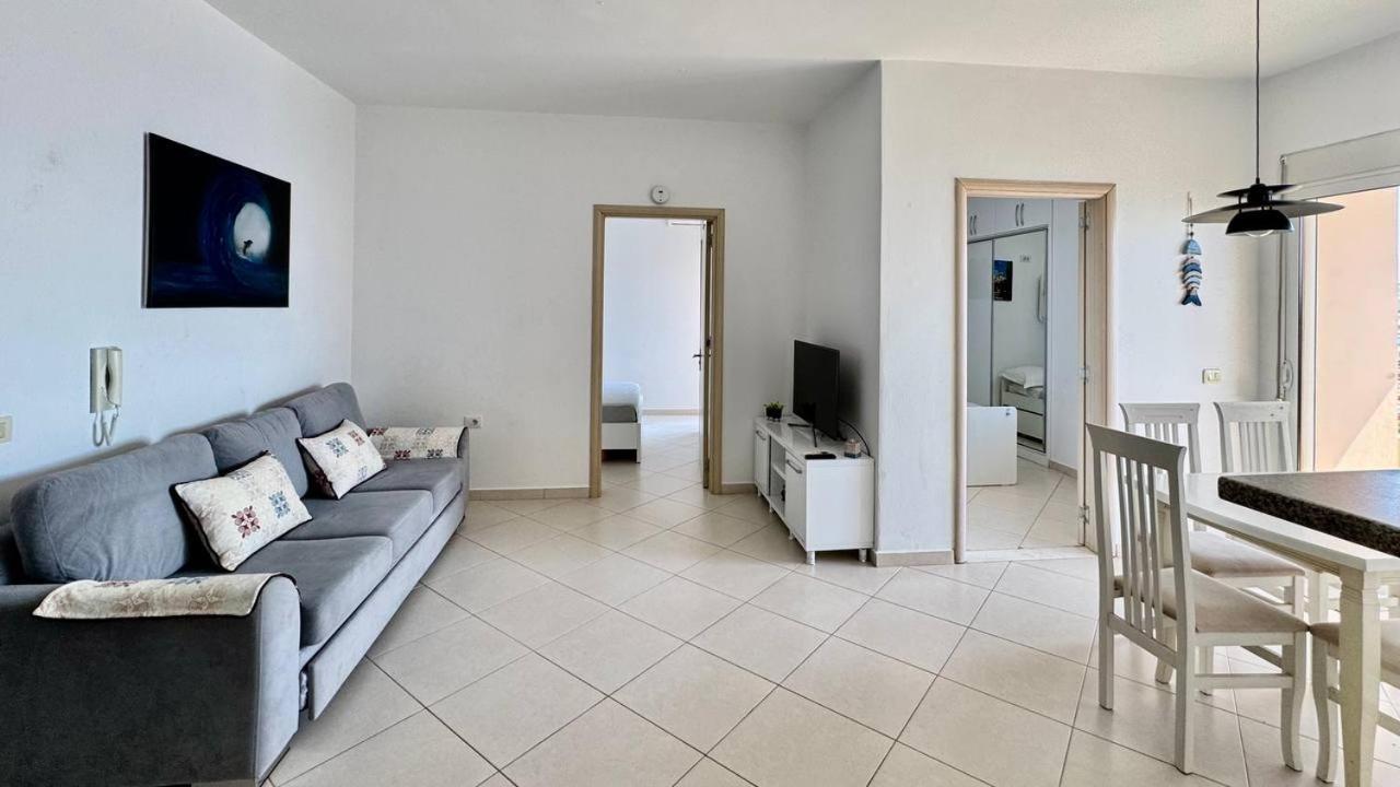 Del Mar Sea View Apartment Саранде Екстериор снимка