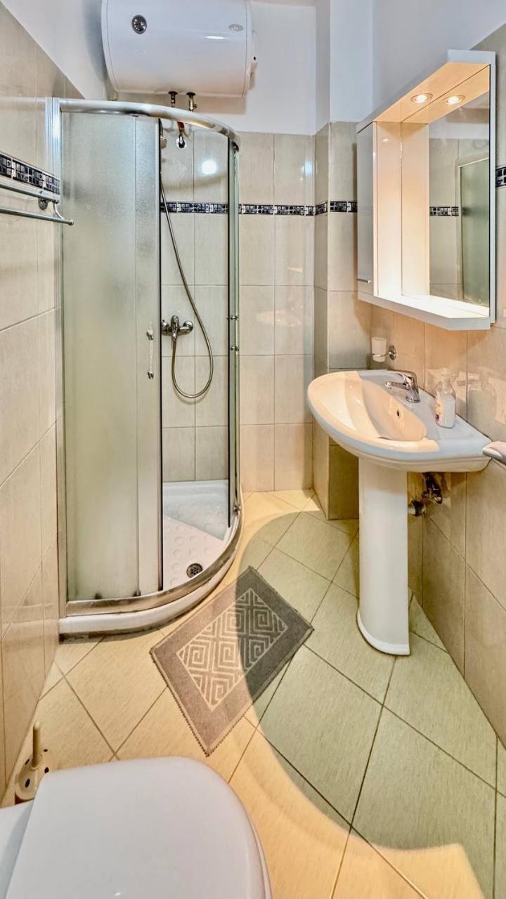 Del Mar Sea View Apartment Саранде Екстериор снимка