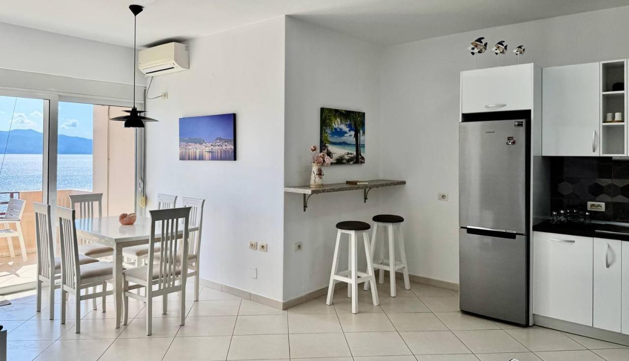 Del Mar Sea View Apartment Саранде Екстериор снимка