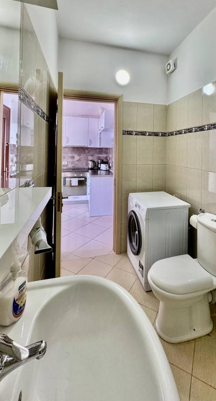 Del Mar Sea View Apartment Саранде Екстериор снимка