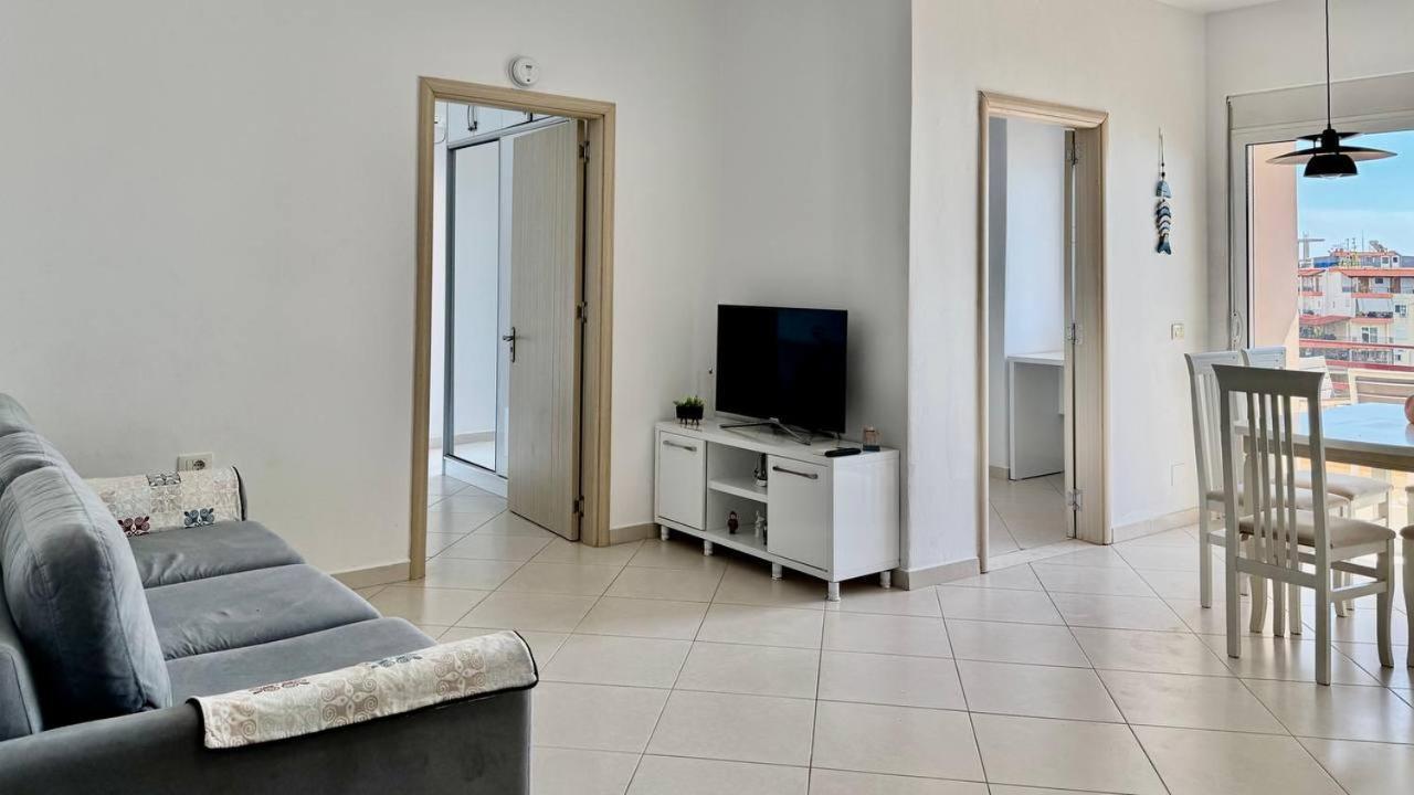 Del Mar Sea View Apartment Саранде Екстериор снимка