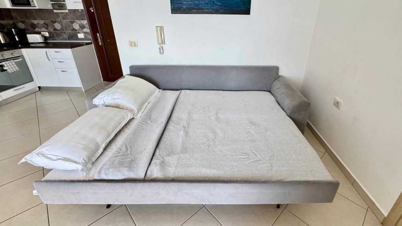Del Mar Sea View Apartment Саранде Екстериор снимка
