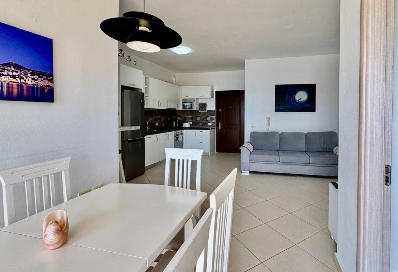 Del Mar Sea View Apartment Саранде Екстериор снимка