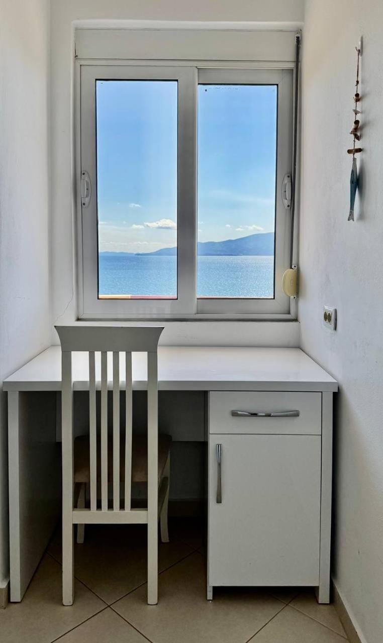 Del Mar Sea View Apartment Саранде Екстериор снимка