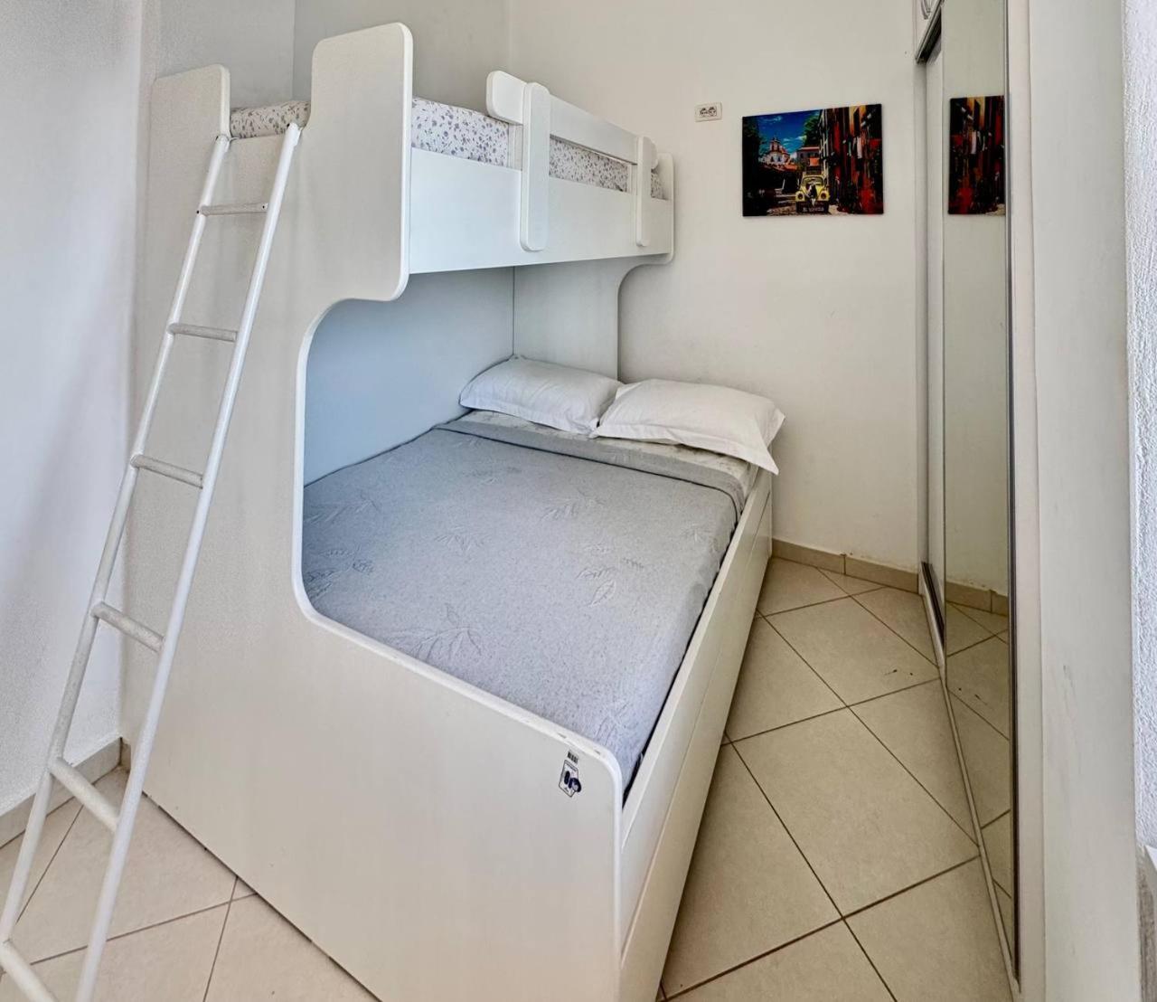 Del Mar Sea View Apartment Саранде Екстериор снимка